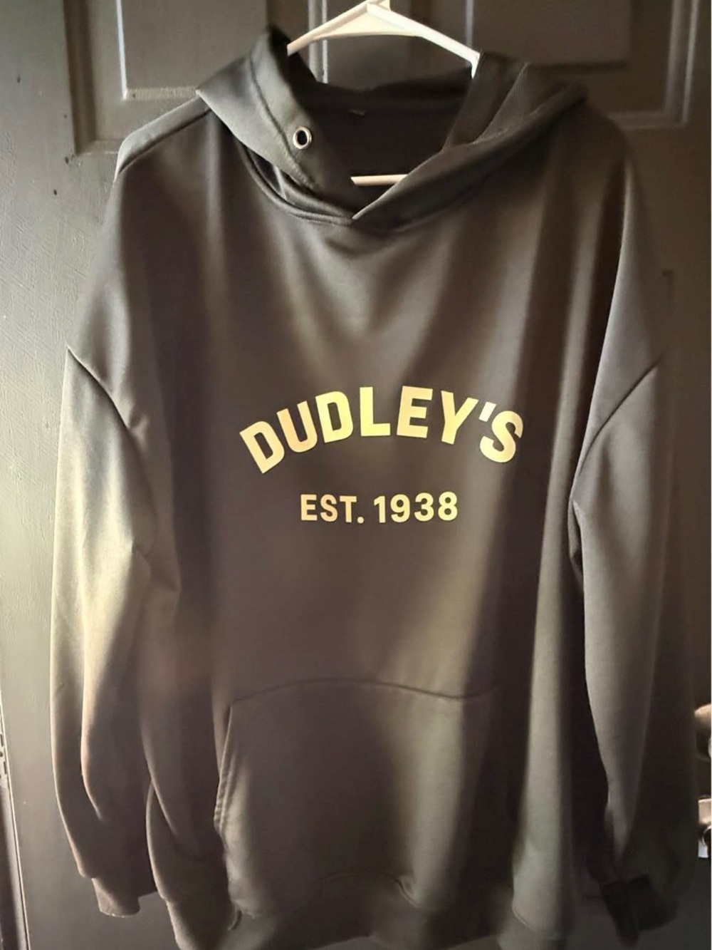 Black Hoodie - EST. 1938 Pullover